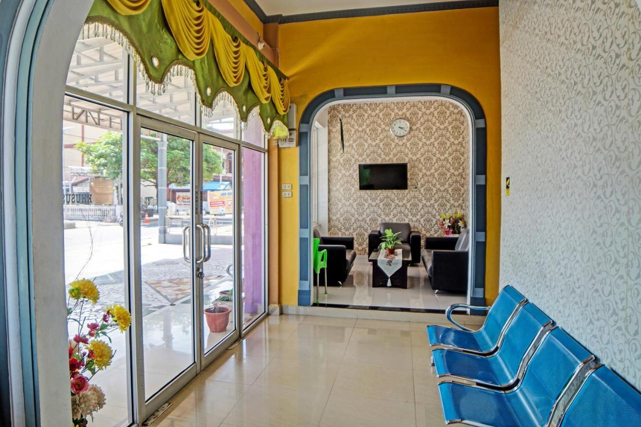 فندق ويسما باروكا شاريه Tebing Tinggi المظهر الخارجي الصورة